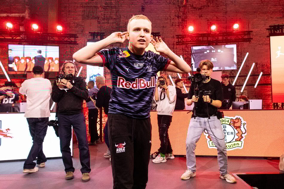 Anders Vejrgang (19) spielte Jahre lang erfolgreich für die RB Leipzig "RBLZ" an der Konsole Fifa. Inzwischen ist er nach Saudi Arabien gewechselt.