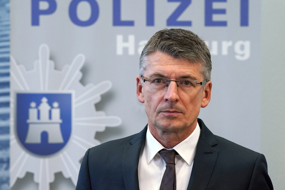 Will Waffenbesitzer zukünftig besser überprüfen: Hamburgs Polizeipräsident Ralf Martin Meyer (63).