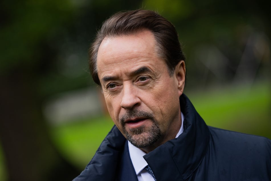 Jan Josef Liefers (62) verkörpert im Münsteraner "Tatort" die Rolle des Prof. Dr. Dr. Karl-Friedrich Boerne.