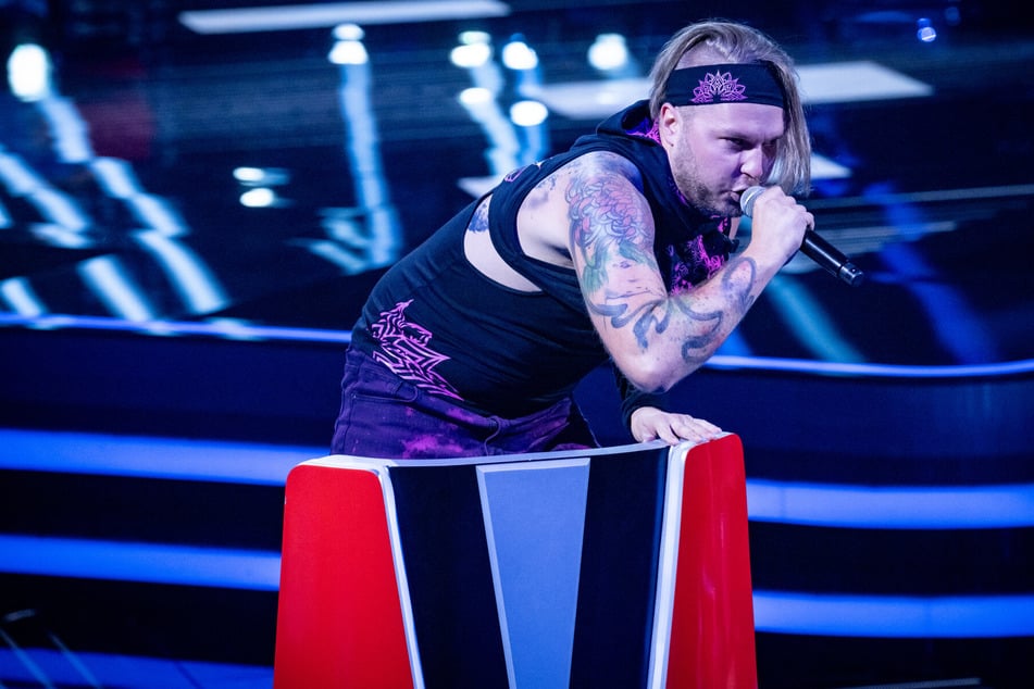 The Voice of Germany: Irrer Auftritt bei The Voice: Warum sich die Konkurrentin die Ohren zuhielt