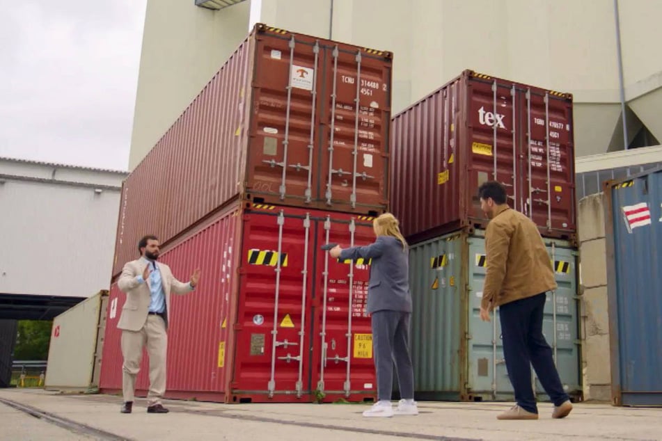 Der Showdown zwischen Zoe, Carlos (r.) und Alvaro wird am Berliner Westhafen stattfinden.