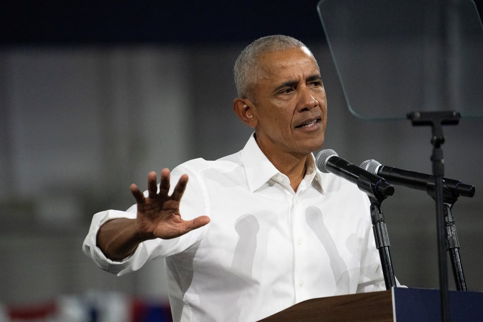 Former President Barack Obama has launched a swing state tour in support of Kamala Harris.