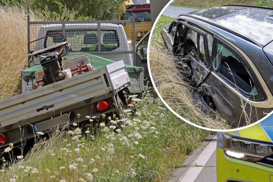 Reifen geplatzt! VW-Transporter kommt von Straße ab und kracht gegen BMW