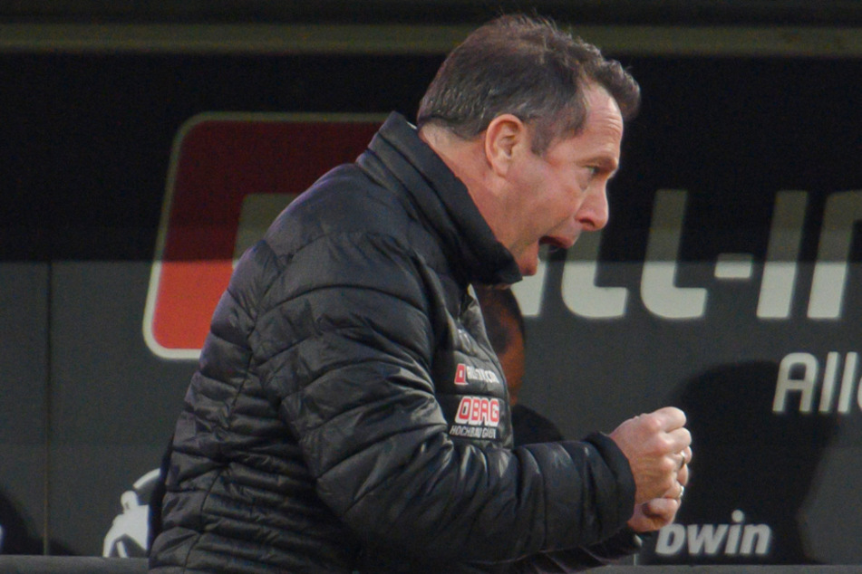Dynamos Trainer Markus Kauczinski (50) jubelte erleichtert nach dem Erfolg gegen die Sechziger