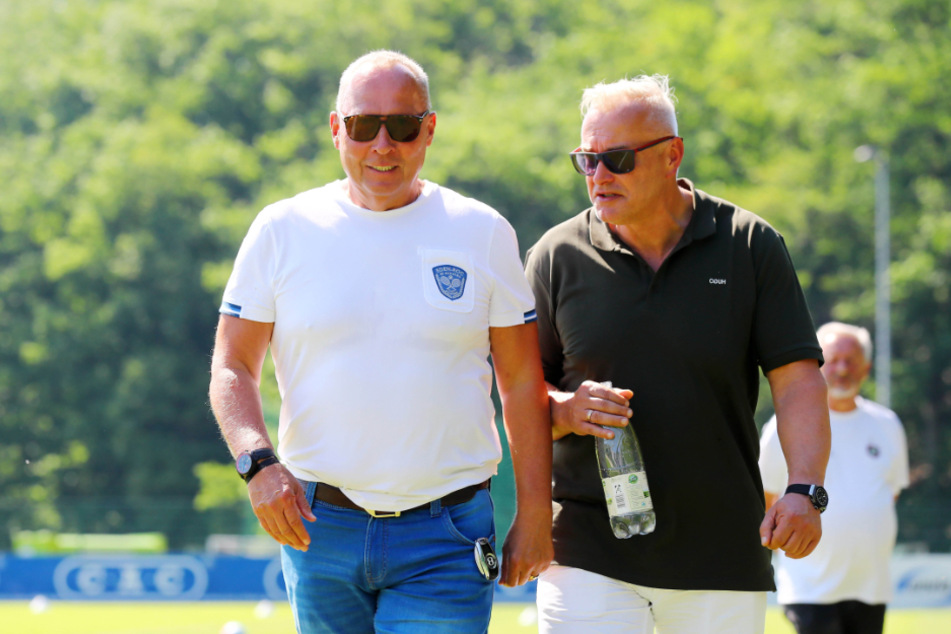 Die beiden "FCE-Kapitäne" Helge Leonhardt (l.) und Michael Voigt haben den Verein wirtschaftlich trotz Corona auf Kurs gehalten. Sportlich lief dagegen einiges schief...