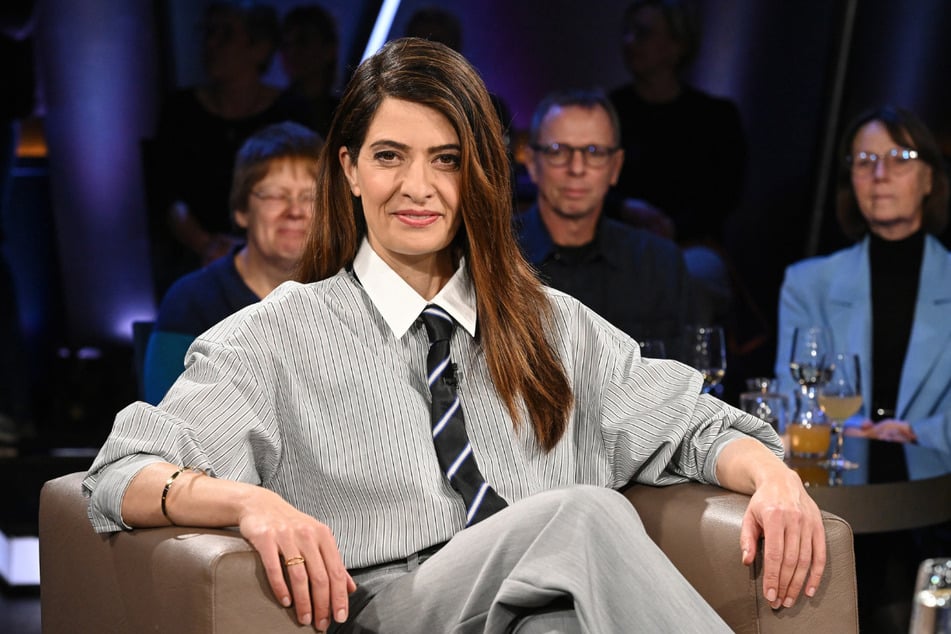 Linda Zervakis (50) war am Freitagabend zu Gast in der "NDR Talk Show" und sprach dort über ihre eigene Schulzeit.