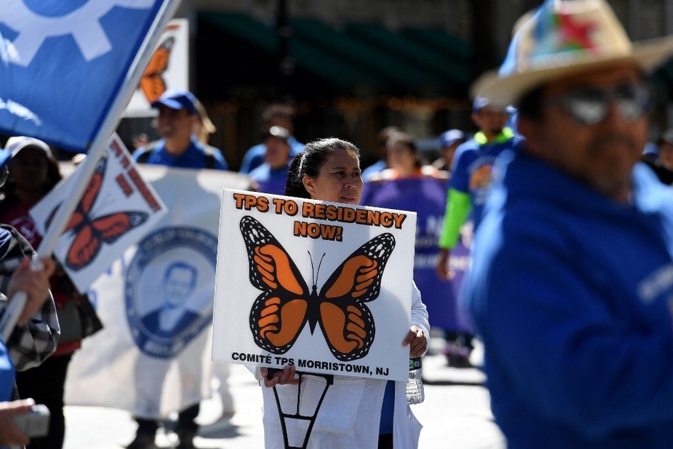 Biden administration extends TPS for hundreds of thousands of immigrants