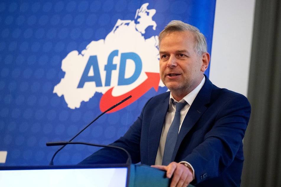 Die AfD liegt mit Leif-Erik Holm (55), ihrem Kandidaten auf das Amt des Ministerpräsidenten, in Mecklenburg-Vorpommern in der Umfragen für die kommende Landtagswahl vorne.