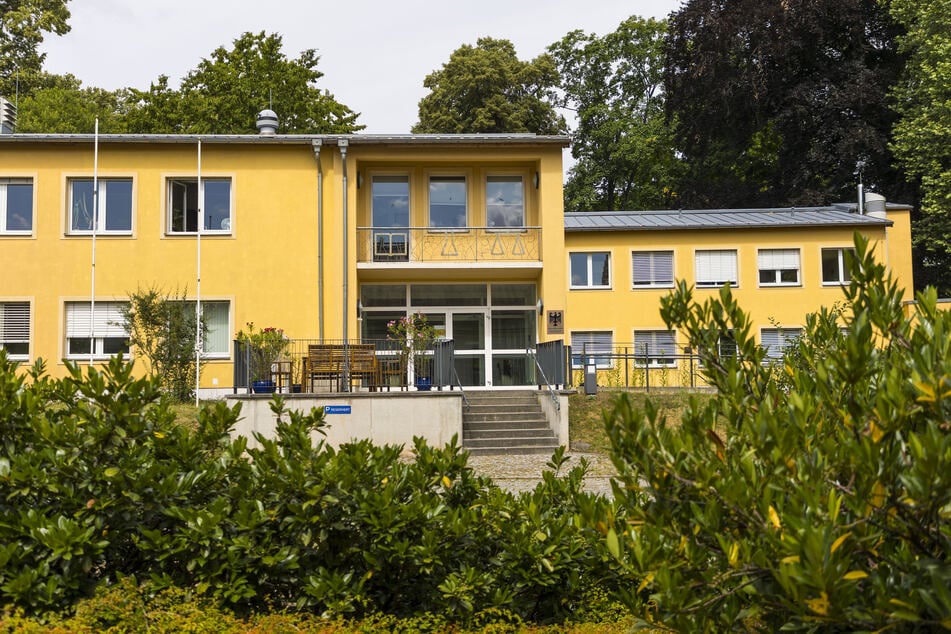 Züchtung, um Apfelsorten resistenter gegen Klimawandel zu machen: Das Dresdner Bundesforschungsinstitut für Kulturpflanzen am Pillnitzer Platz.