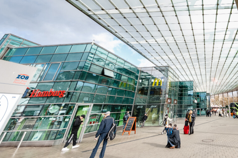 Hamburgs Zentraler Omnibusbahnhof hat beim ADAC eine gute Note bekommen.