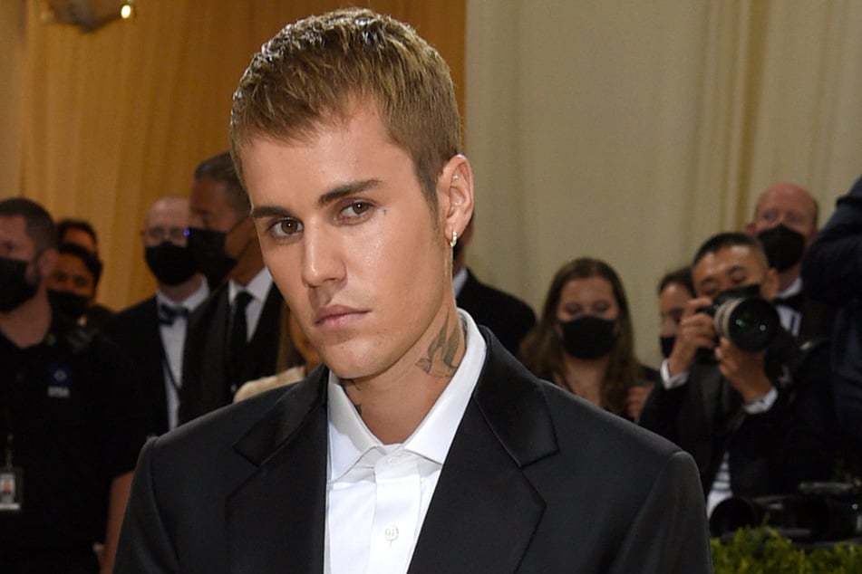 Musiker Justin Bieber (28) leidet an einer Gesichtslähmung.