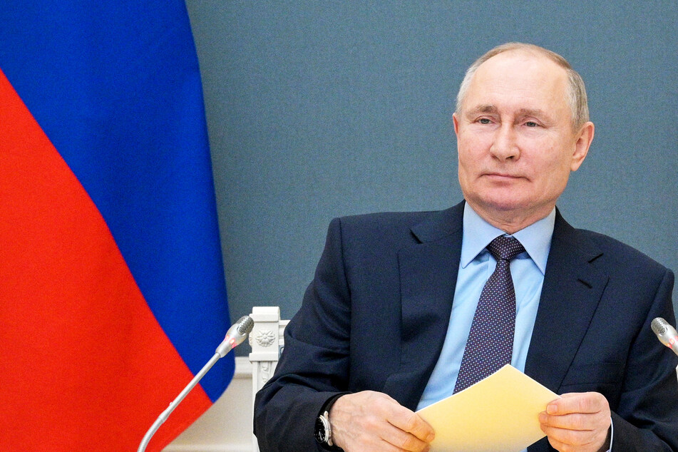 Vier neue Feiertage! Russland reagiert auf Corona-Reisen