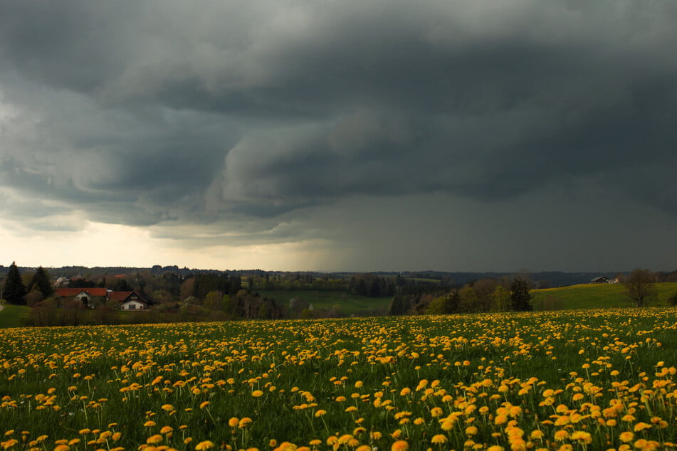 Unwetter ziehen über Bayern. (Archivfoto)