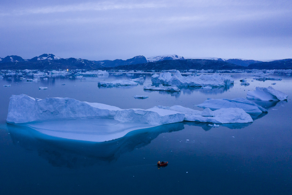 Durch die Erderwärmung schmelzen die Gletscher schneller. (Symbolbild)