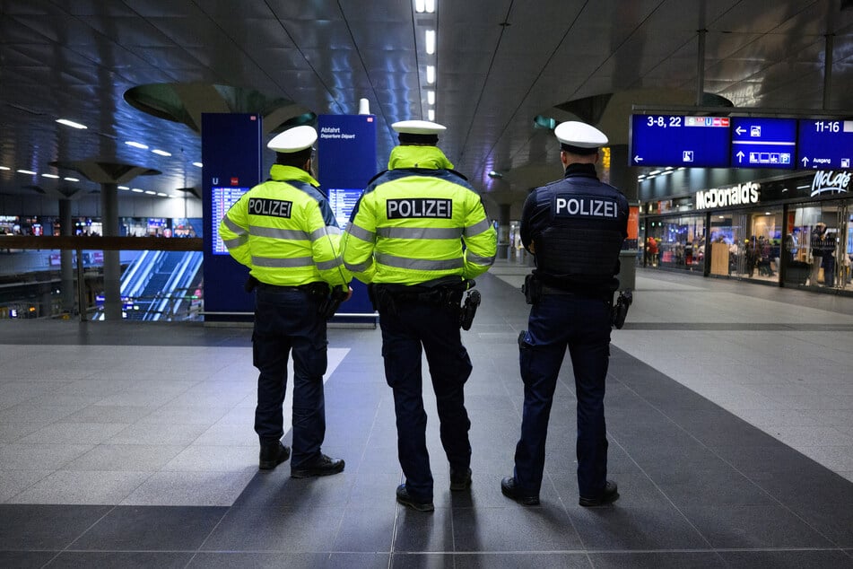 Wegen Kölner Lichtern: Bundespolizei verschärft Regeln an Bahnhöfen