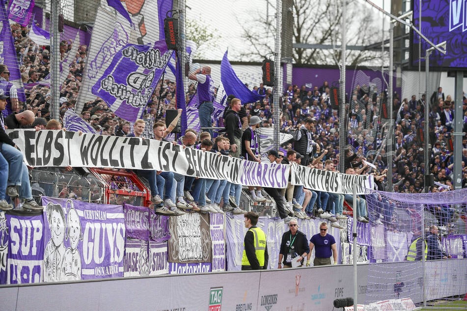 Schadenfreude der Osnabrücker Fans nach dem Sieg im Spitzenspiel.