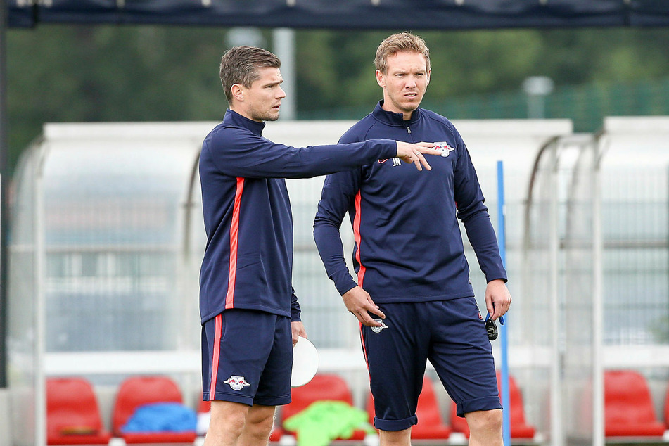 Das junge Trainer-Gespann Robert Klauß (35, l.) und Julian Nagelsmann (32) führte RB Leipzig erneut in die Champions League.
