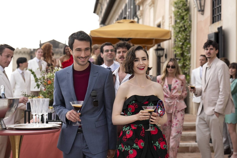 Marcello (Eugenio Franceschini, 34) ist einer der Verflossenen von Emily Cooper (Lily Collins, 37).