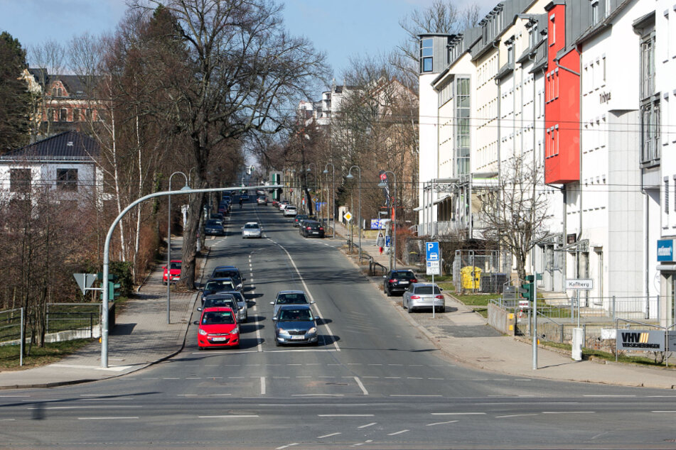 Voraussichtlich bis Freitag ist die Barbarossastraße in Richtung Zwickauer Straße gesperrt.