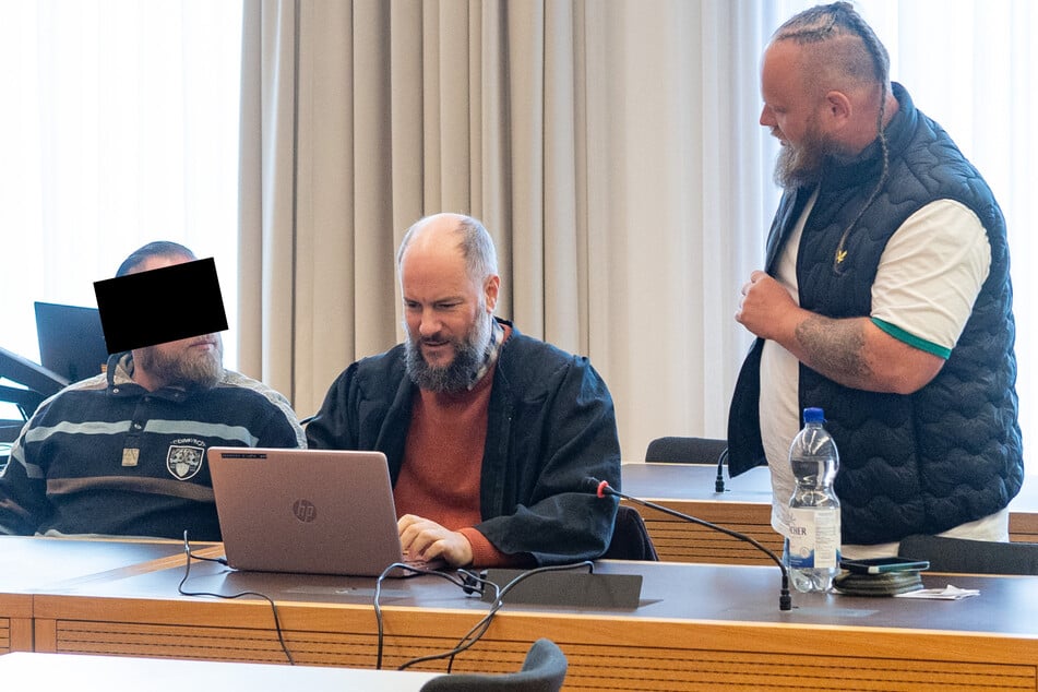 Die Neonazis Moritz S. (35, l.) und Max Schreiber (38, r.) akzeptierten ihre Urteile.