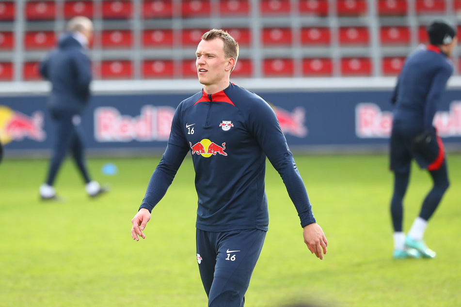 Lukas Klostermann (27) möchte so schnell wie möglich wieder für RB Leipzig auflaufen. Dafür ackert er unermüdlich.