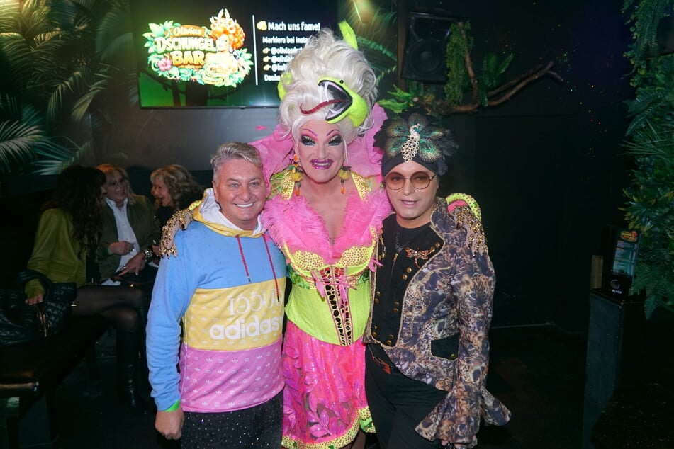 Olivia Jones mit zwei ihrer Star-Gäste Hubert Fella (58, l.) und Julian F. M. Stoeckel (38).