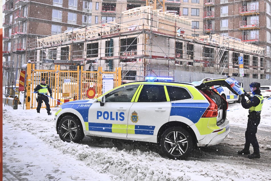 Fahrstuhl stürzt 20 Meter in die Tiefe: Fünf Tote!