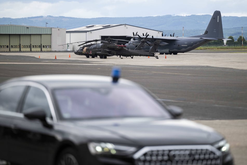 US citizen accused of offering to spy for China after working at military base