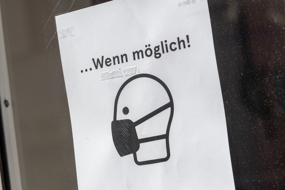 Der Mundschutz soll insbesondere die Risikogruppen schützen.
