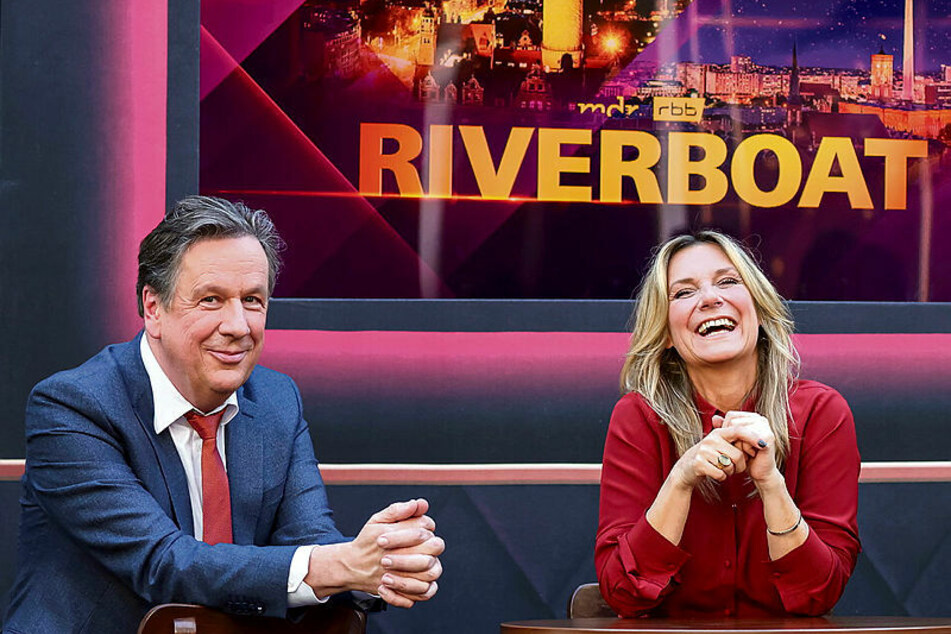 Die Moderatoren Jörg Kachelmann (63) und Kim Fisher (52) freuen sich auf die "Riverboat"-Jubiläums-Talkshow.