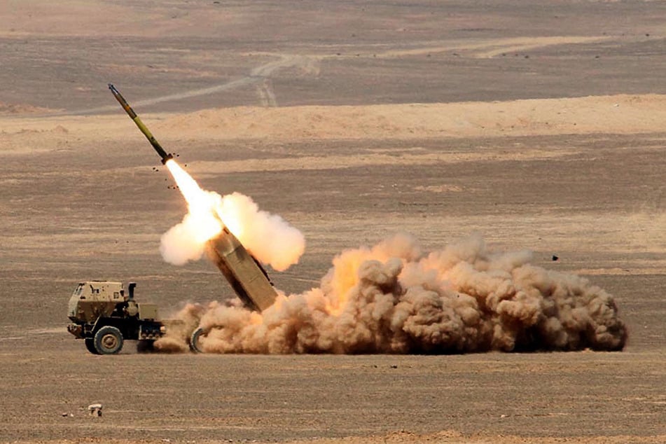 Russland hat laut eigenen Angaben mehrere US-Raketenwerfer HIMARS (High Mobility Artillery Rocket System) zerstört.
