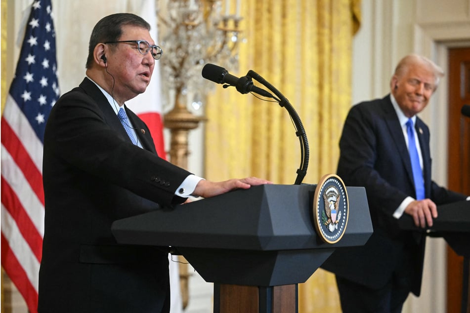 Ishiba (l.) and Trump agreed to fight "Chinese economic aggression" and both called for a denuclearized North Korea.