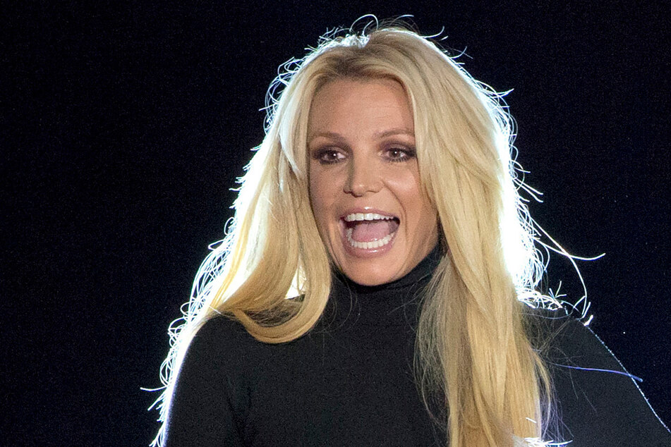 Britney Spears war in den 90er Jahren ein gefeierter Pop-Star. Ihr Vater hat die Vormundschaft für sie nach einem Zusammenbruch inne.