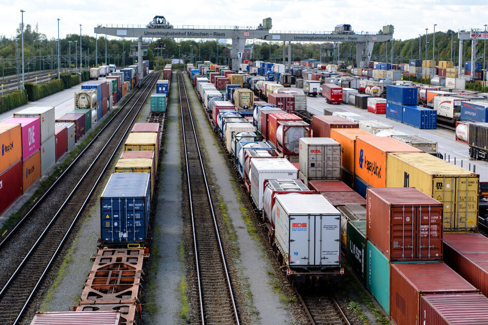 Schere öffnet sich weiter: Bayerische Importe wachsen schneller als Exporte