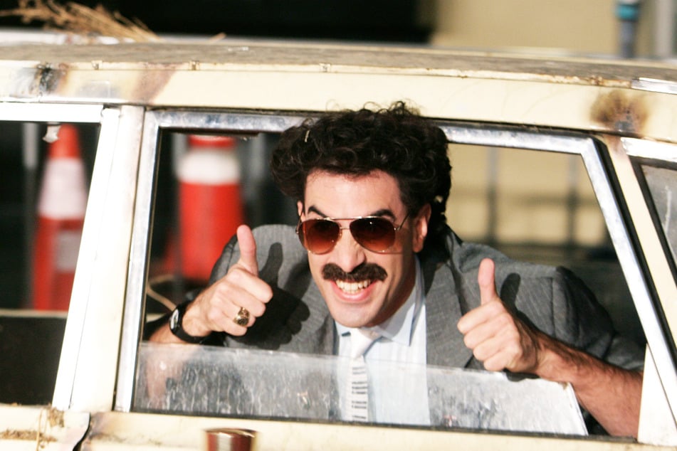 Schauspieler Sacha Baron Cohen (49) in der Rolle des Borat kommt zur Filmpremiere des gleichnamigen Films.