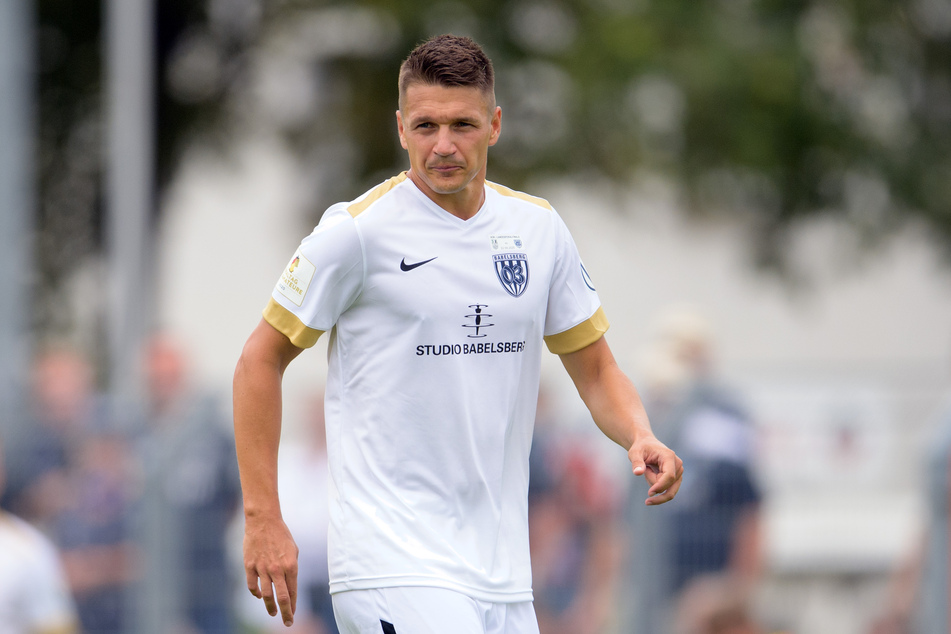 Daniel Frahn (37) ballerte Babelsberg 03 trotz Knie-Schadens zum Punktgewinn.