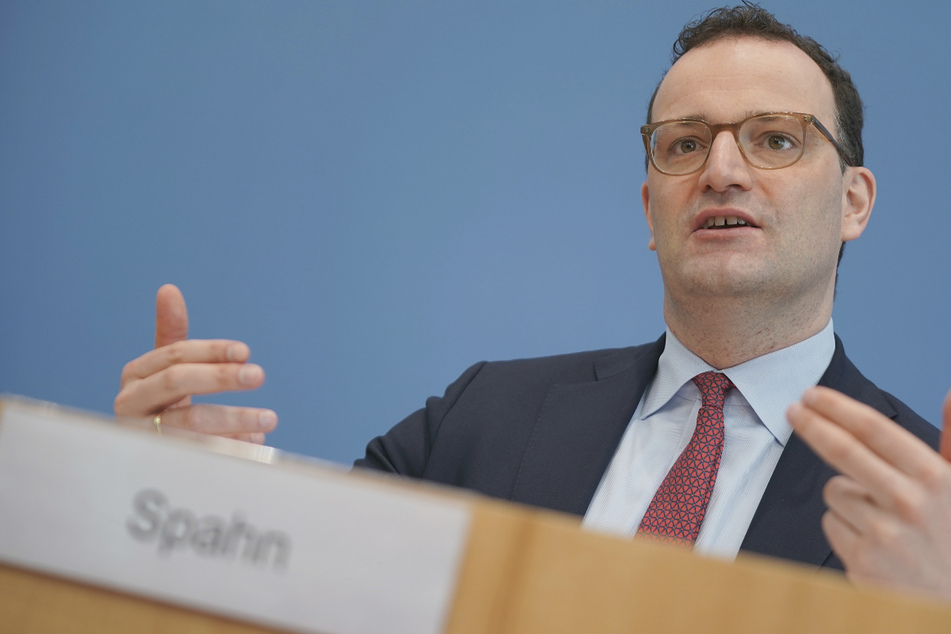 Bundesgesundheitsminister Jens Spahn (41) tendiert eher zu einer Abfrage des Impfstatus in Unternehmen.
