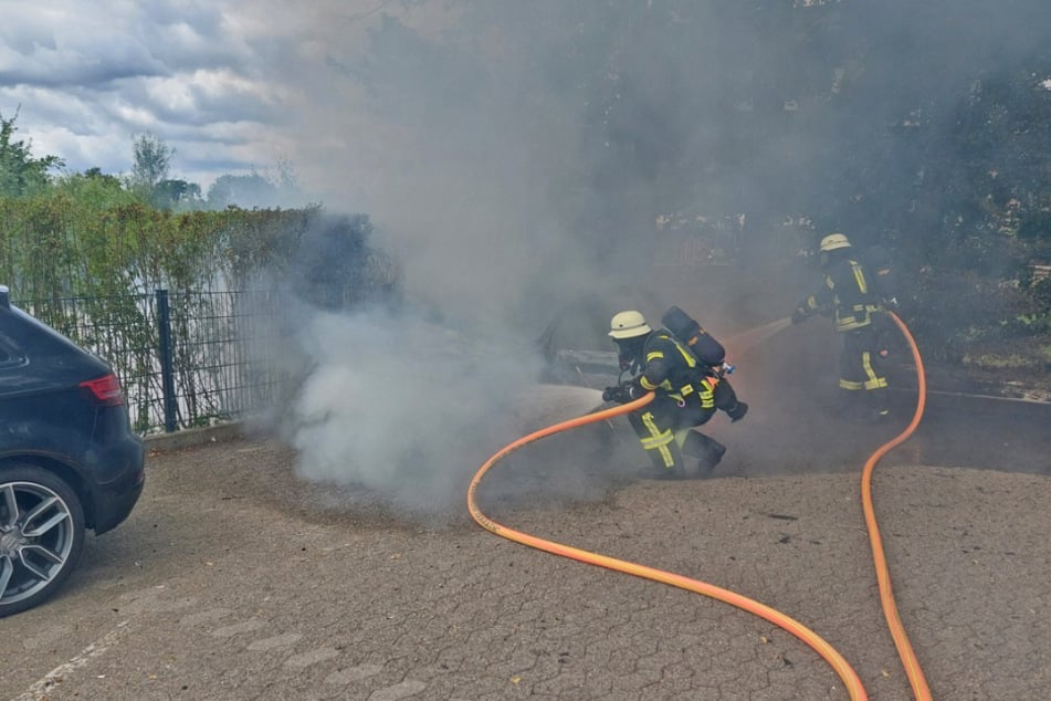 Für die Feuerwehr Erkrath war es kein Problem, den Brand schnell unter Kontrolle zu bringen.