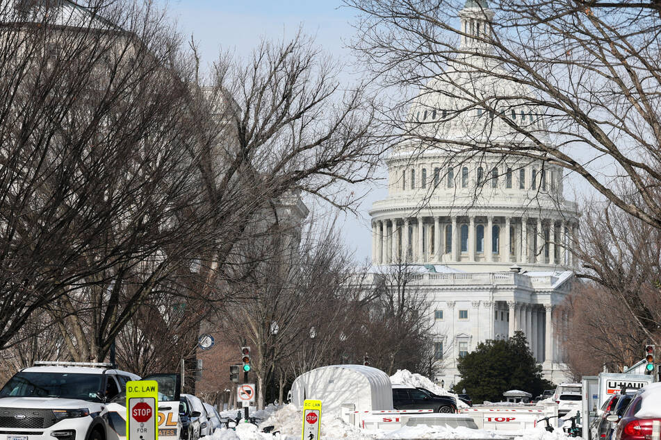 The House of Representatives has passed a spending bill in a 217-214 vote, ending the four-day partial government shutdown.