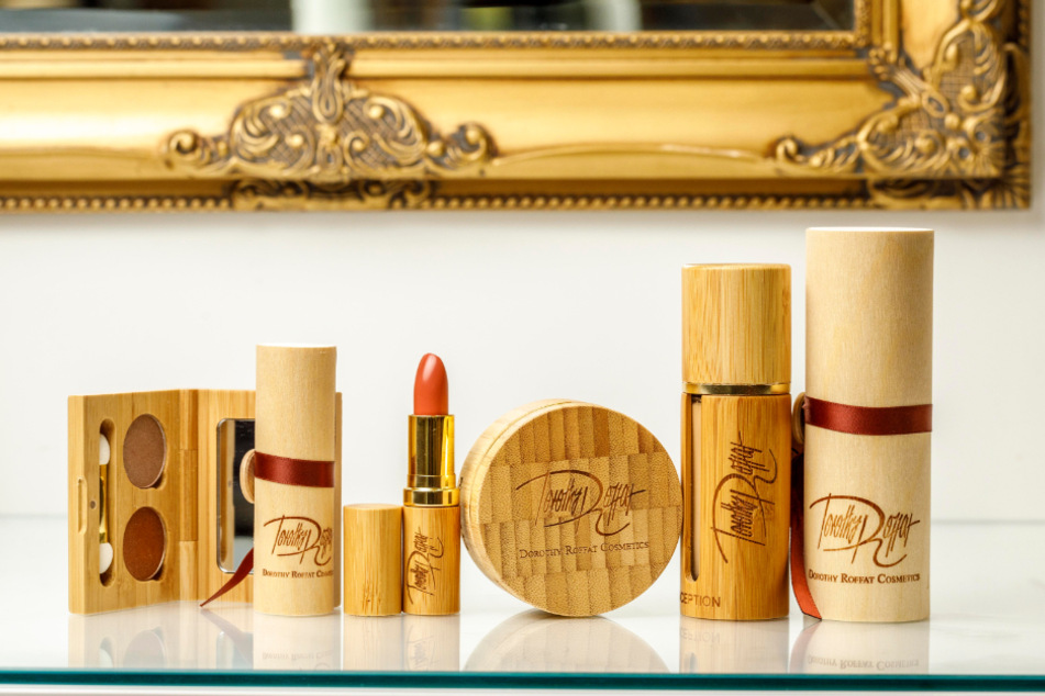 Die Kollektion von Dorothy Roffat ist in Bambus und Holz verpackt.