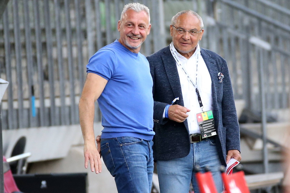 Alte Weggefährten: Seit ihrer gemeinsamen Zeit beim HSV sind Pavel Dotchev (58, l.) und Felix Magath (70) gut befreundet.