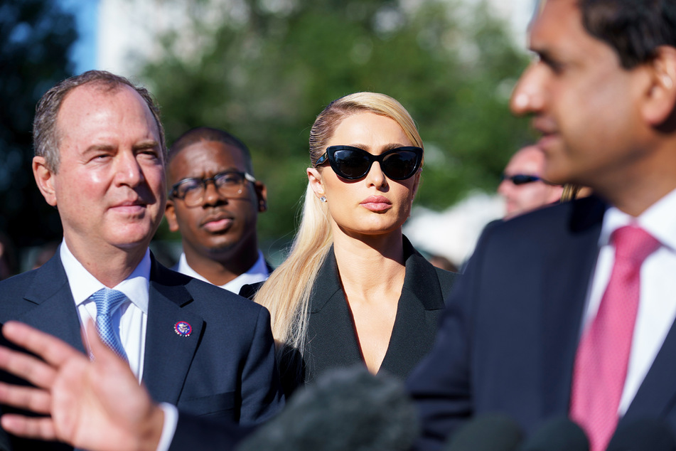Paris Hilton (40) schlug bei ihrer Rede vor dem US-Kongress in Washington ungewohnt ernste Töne an.