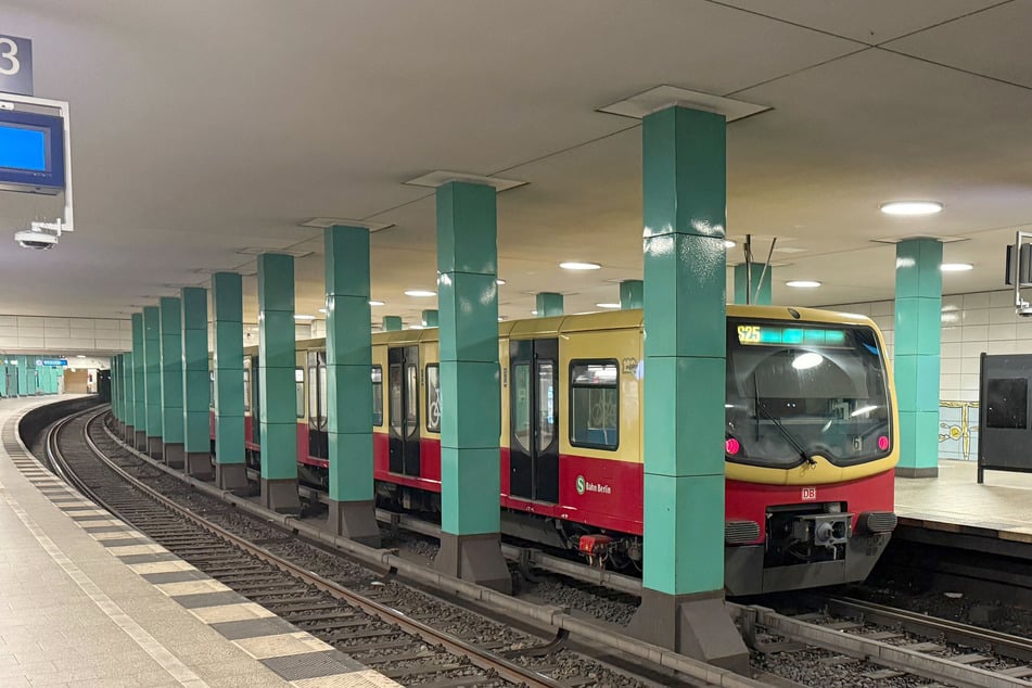Der S-Bahnverkehr in Berlin soll sich im Laufe des Tages wieder gänzlich normalisieren.