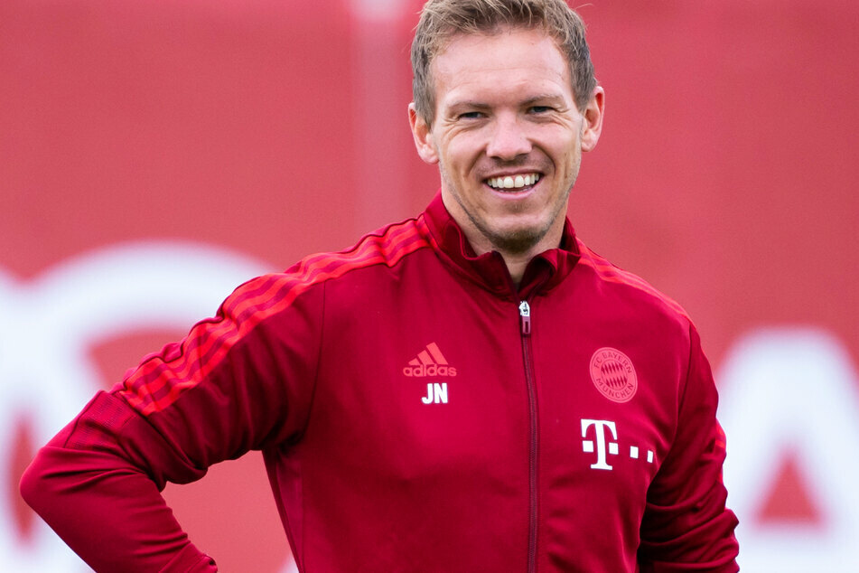 Bayern-Coach Julian Nagelsmann (34) rechnet seinem Nummer-1-Torhüter, Manuel Neuer, noch einige Jahre auf hohem Leistungsniveau zu.