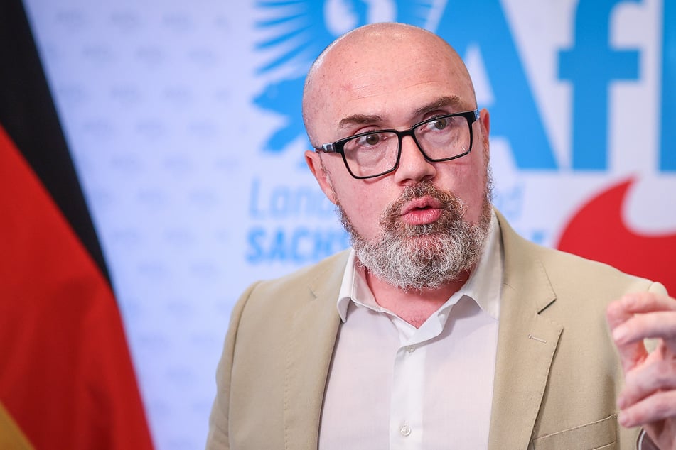 Hans-Thomas Tillschneider (48) ist gelernter Islamwissenschaftler und könnte ein Ministeramt in Sachsen-Anhalt übernehmen, wenn die AfD die Wahl gewinnt.
