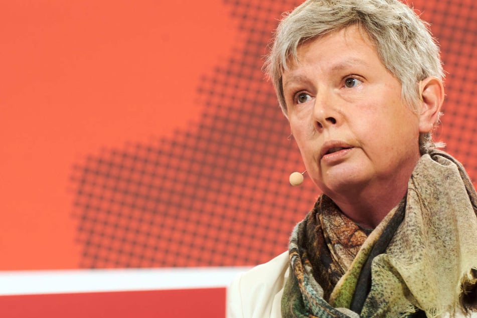 Alle einverstanden? Sonderparteitag der Linken wegen des Koalitionsvertrags