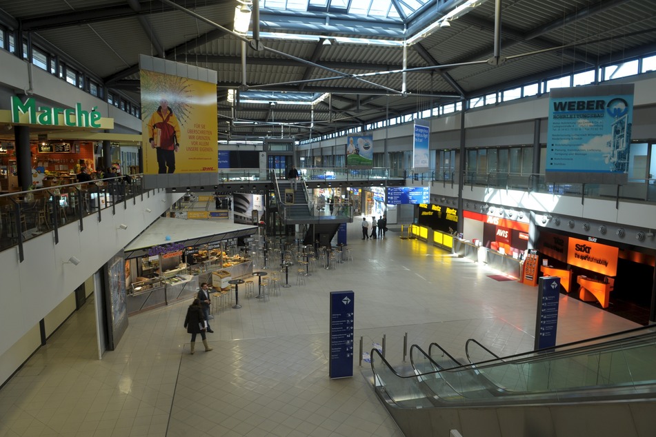 Der Flughafen Leipzig/Halle soll finanzielle Unterstützung erhalten. (Archivbild)