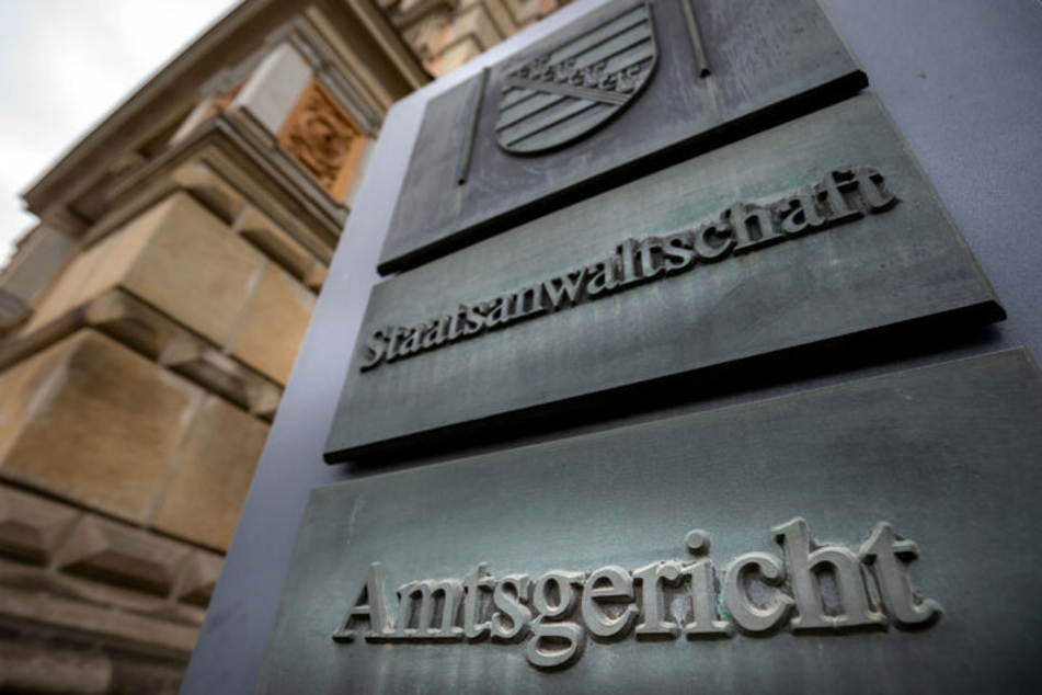 Die Chemnitzer Staatsanwaltschaft ermittelt aktuell gegen etliche Bau- und Handwerks-Bosse (Archivbild).