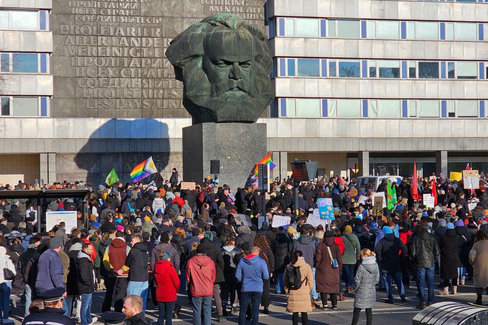 Das Bündnis "Chemnitz Nazifrei" demonstriert am Chemnitzer Nischel.