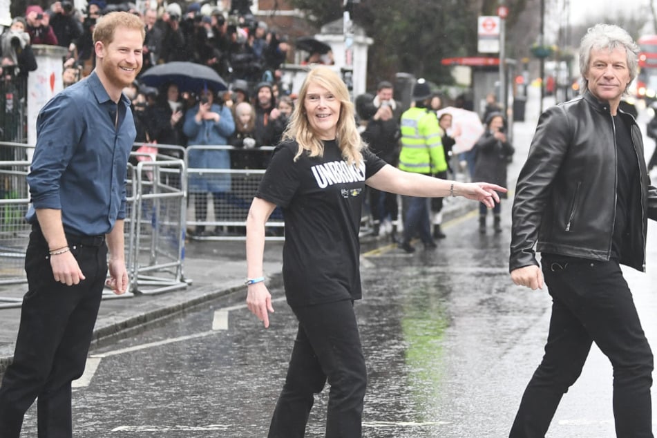 Rock on, Prinz Harry! Mit Bon Jovi wird es jetzt laut